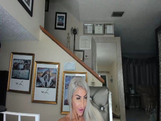 Live sex webcam photo for ADRIANA_FOX #261735170