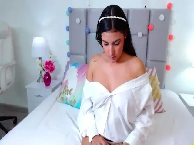 Live sex webcam photo for Mia_thompsons #253097973