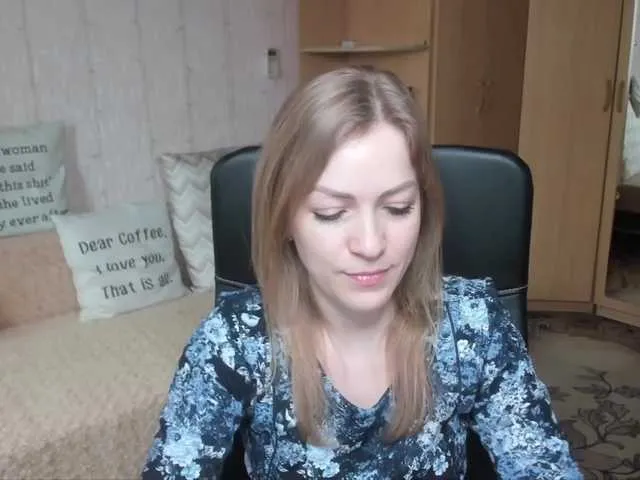 Live sex webcam photo for CherishSia #241060144