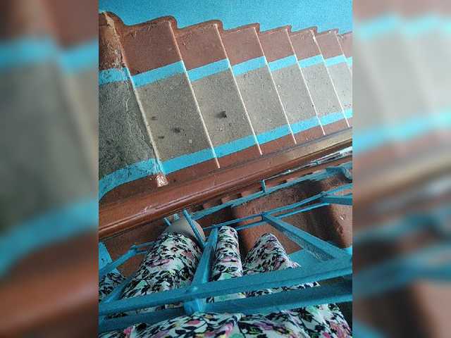 Live sex webcam photo for Alenushka888 #249595010