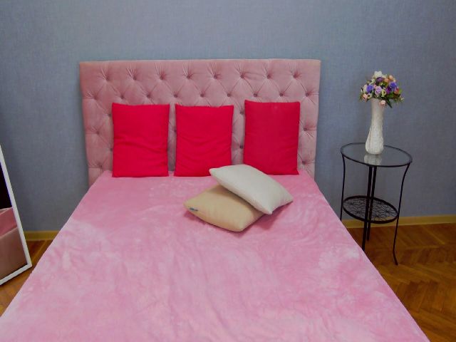 Live sex webcam photo for Sweety__Candy #252963113