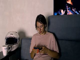 Live sex webcam photo for Blond_Vivian #251709895