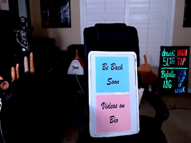 Live sex webcam photo for SummerKnightz #260397601