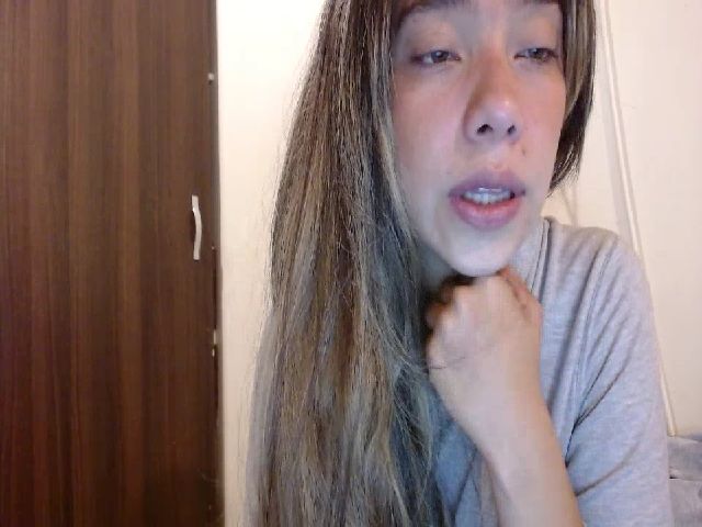 Live sex webcam photo for LaraSmiith_ #258063245