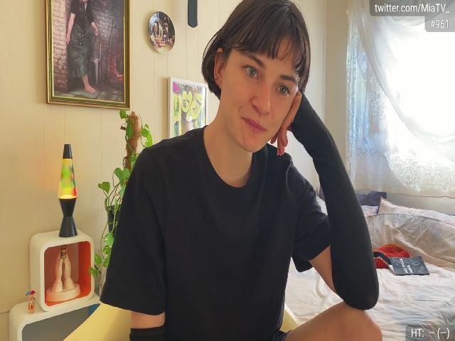 Live sex webcam photo for miatv #260396415