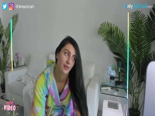 Live sex webcam photo for Selerah #260832313