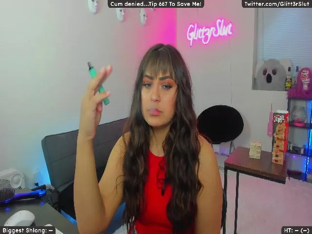 Live sex webcam photo for Glitt3rSlut #254623493