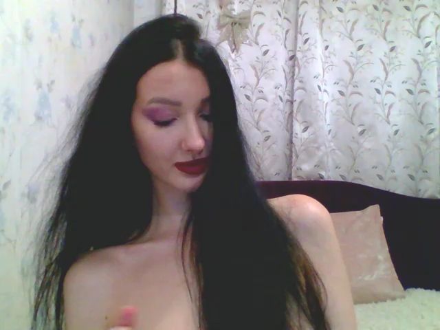Live sex webcam photo for GirlPlayy #254349986