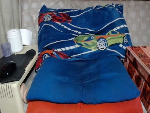 Live sex webcam photo for Carolinessex #261398206