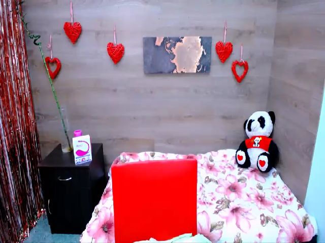 Live sex webcam photo for Cheryl_Sky #253089140