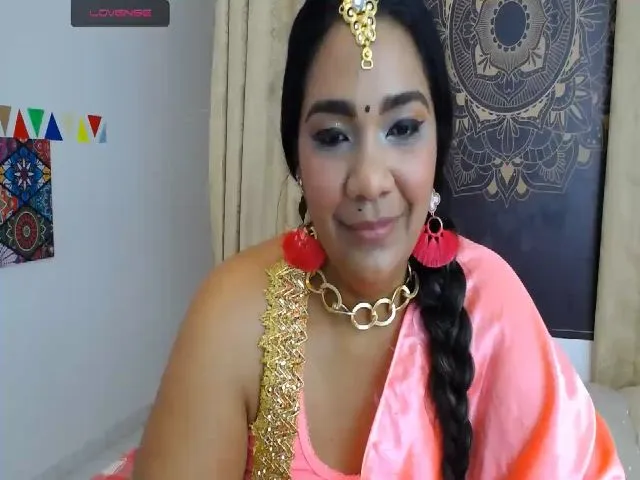 Live sex webcam photo for IndianMama #254496288