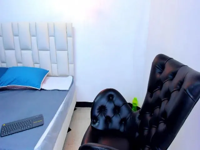 Live sex webcam photo for Kassandra_bbw #264271600