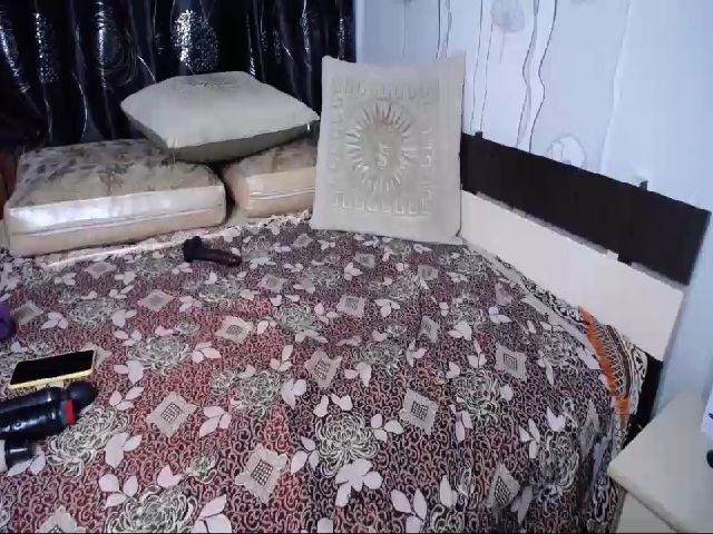 Live sex webcam photo for MARGARETgem #254091042