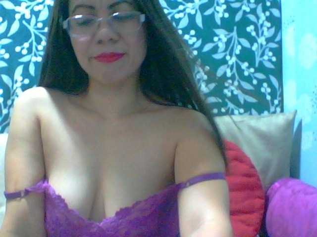 Live sex webcam photo for Scarletteb #246357452