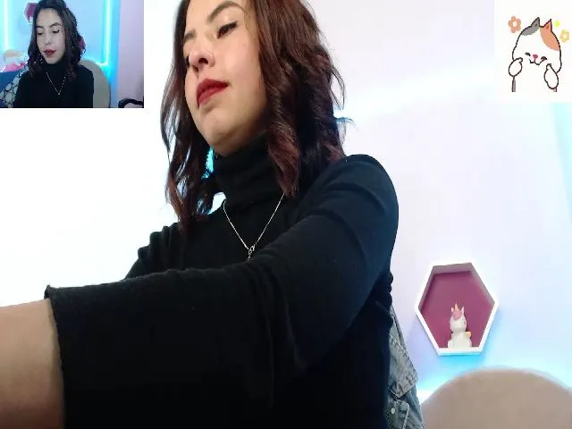 Live sex webcam photo for Cathryskyy #257300021