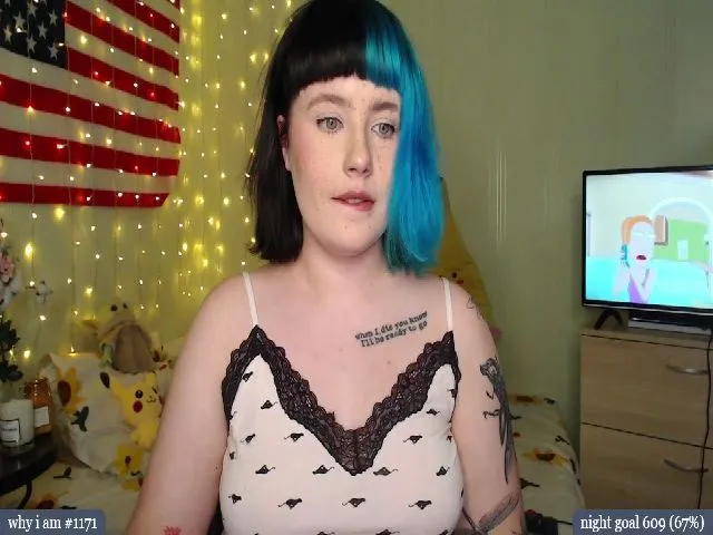 Live sex webcam photo for RoomOfGhosts #258995187