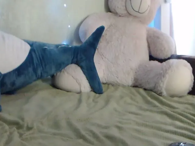 Live sex webcam photo for BitsyMia #256625032