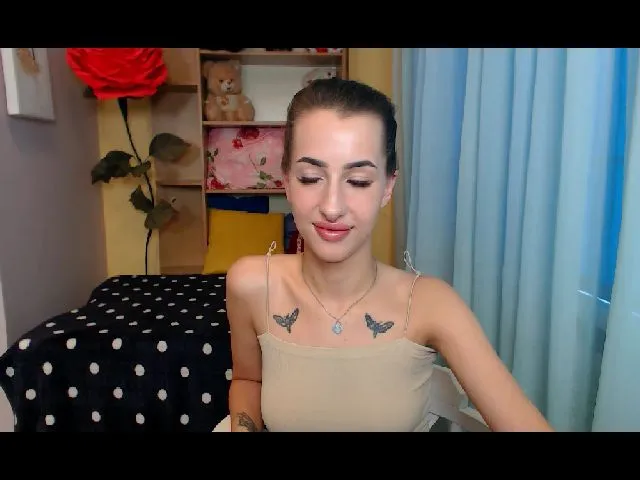 Live sex webcam photo for BruttieHot__ #255061367