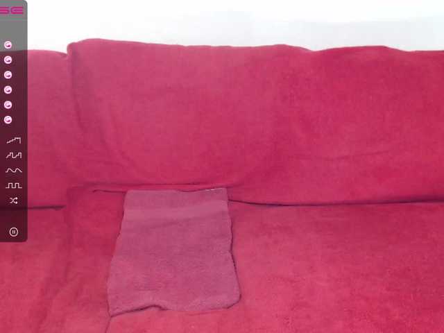 Live sex webcam photo for SexyRolin #265374610