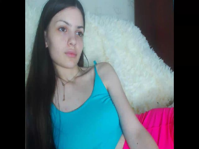 Live sex webcam photo for Snow_Whiteee #252624358