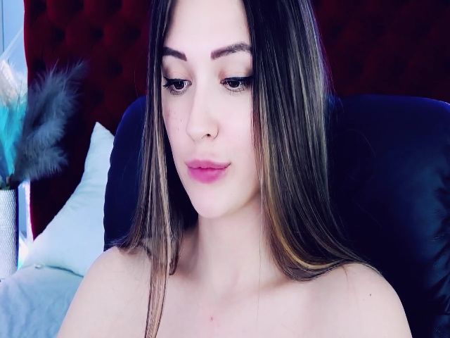 Live sex webcam photo for MillaLoves #260607259