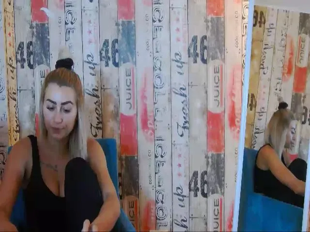 Live sex webcam photo for RubbyKalifha #265440665