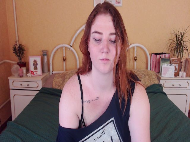 Live sex webcam photo for Lillyloan4u #262659404