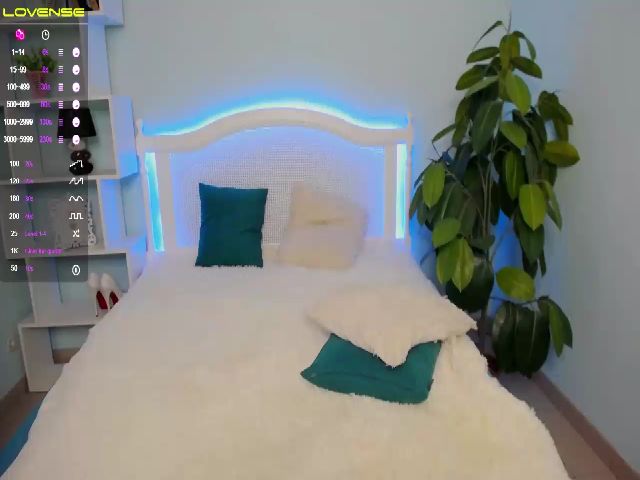 Live sex webcam photo for Little__Dolly #256209593