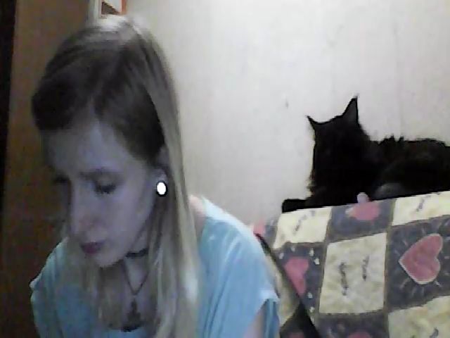 Live sex webcam photo for GuiltyKitty #264485568