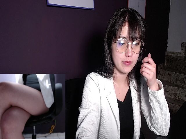 Live sex webcam photo for Charlotte_3x #253516497