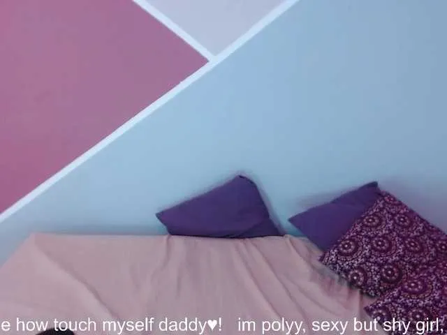Live sex webcam photo for JoanPolyy #241212249