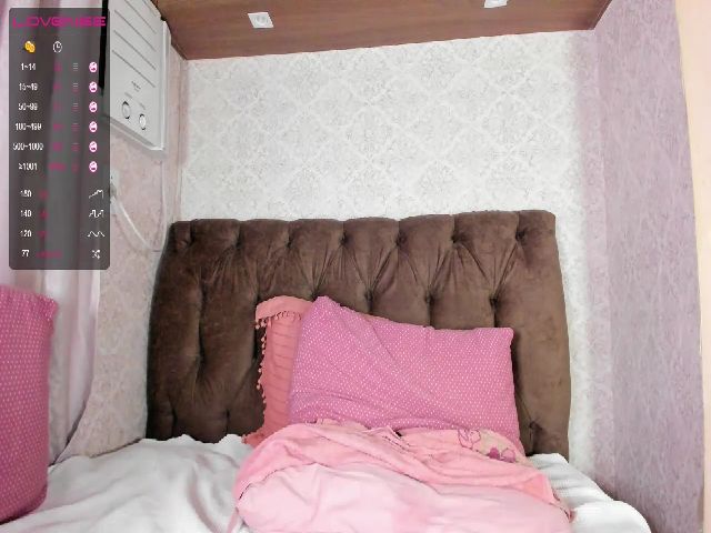 Live sex webcam photo for BrazilianFit_ #256147654