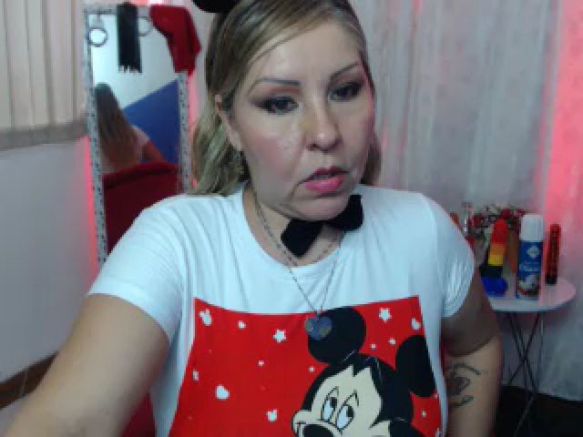 Live sex webcam photo for BriannaOneal #263901632