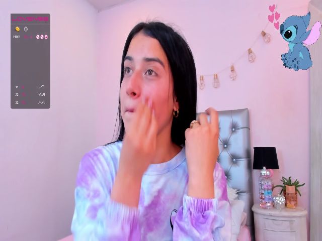 Live sex webcam photo for KallyMyller #260234695