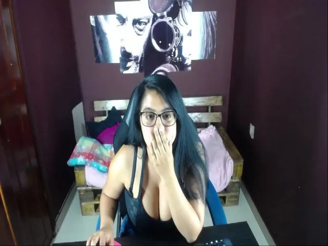 Live sex webcam photo for Hana_cute #255475236