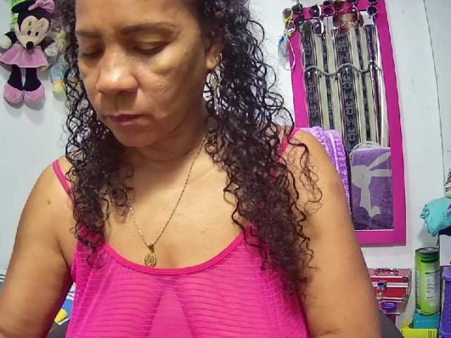 Live sex webcam photo for sarah-hot #242254498