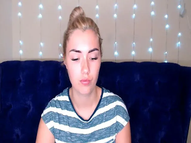 Live sex webcam photo for TrishKlein #255855239