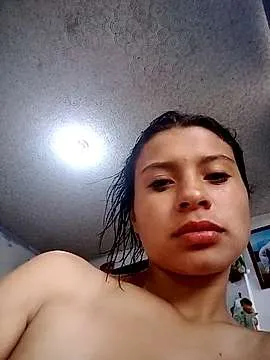 Live sex webcam photo for Chikita_fox #244967354