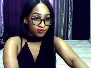 Live sex webcam photo for Miafoxx #240705177