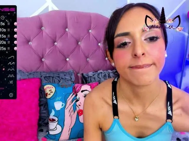 Live sex webcam photo for AlanaLexx #246051490