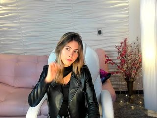 Live sex webcam photo for CassieKleinX #240587050