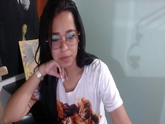 Live sex webcam photo for Gina_reid #252504182