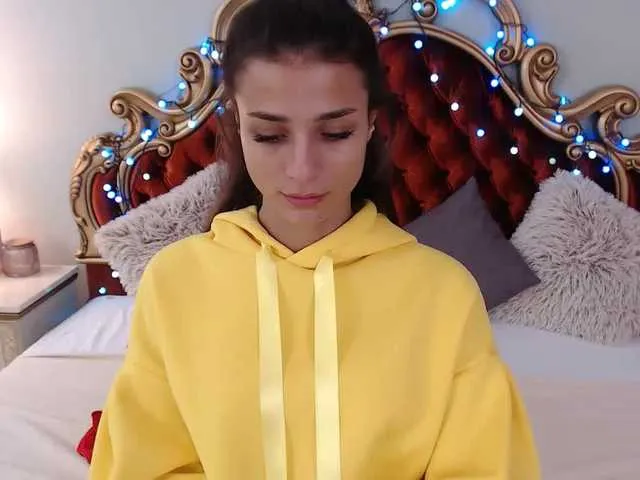 Live sex webcam photo for LennaGodess #240918002