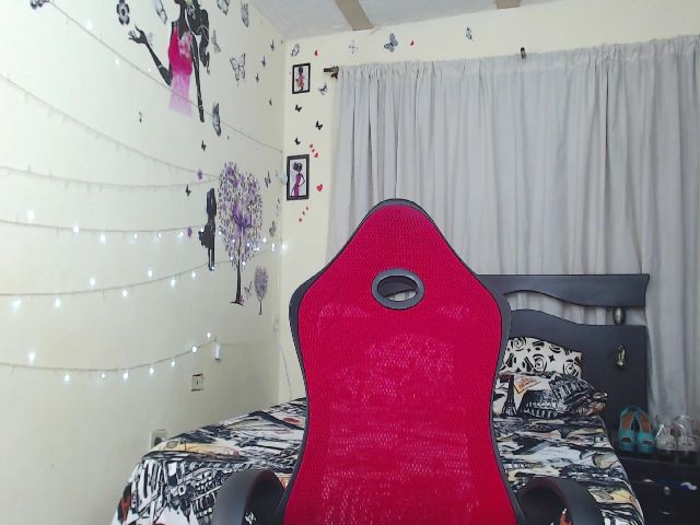 Live sex webcam photo for Tamara_stephs #252756543