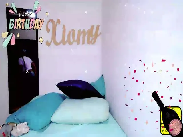 Live sex webcam photo for xxiomy_ #262918155