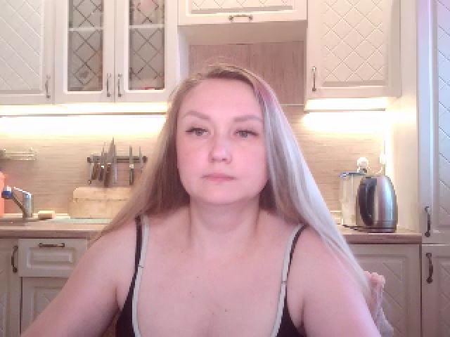 Live sex webcam photo for JaneGrey111 #261881314