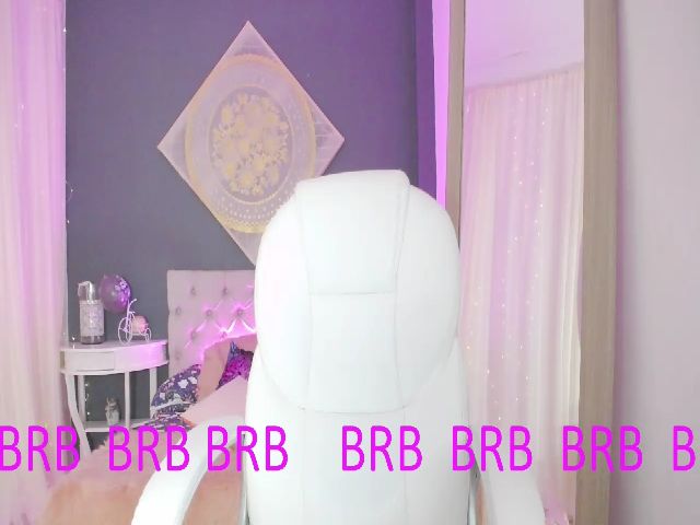 Live sex webcam photo for Karina_V #265431161