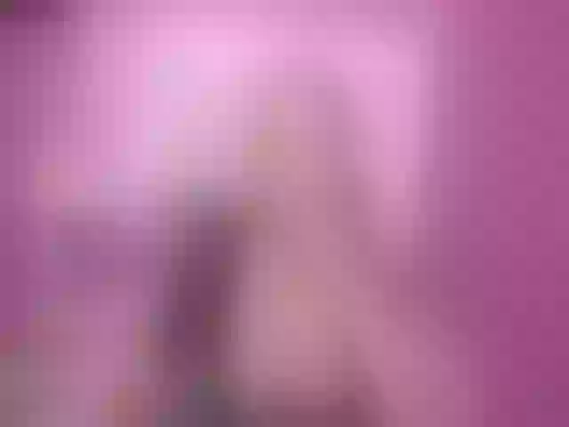 Live sex webcam photo for PtiMermaid #261914971