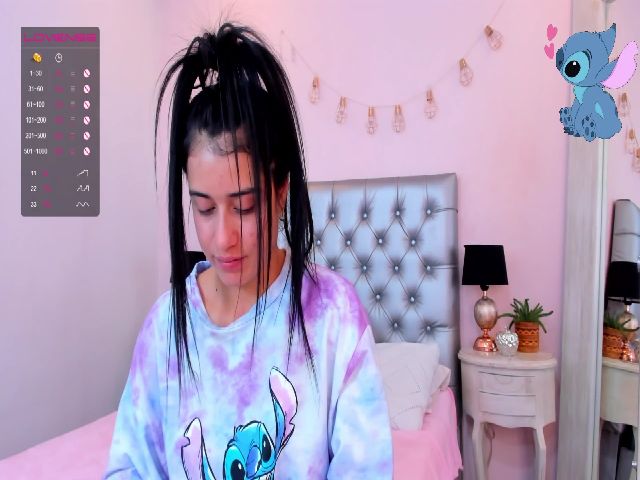 Live sex webcam photo for KallyMyller #260474332