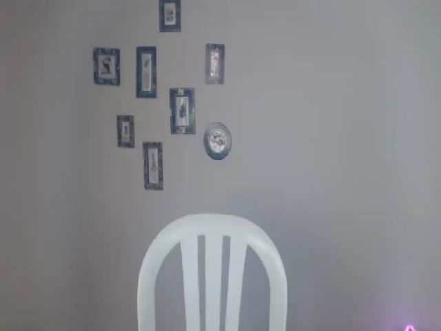 Live sex webcam photo for Selenaburning #255542577